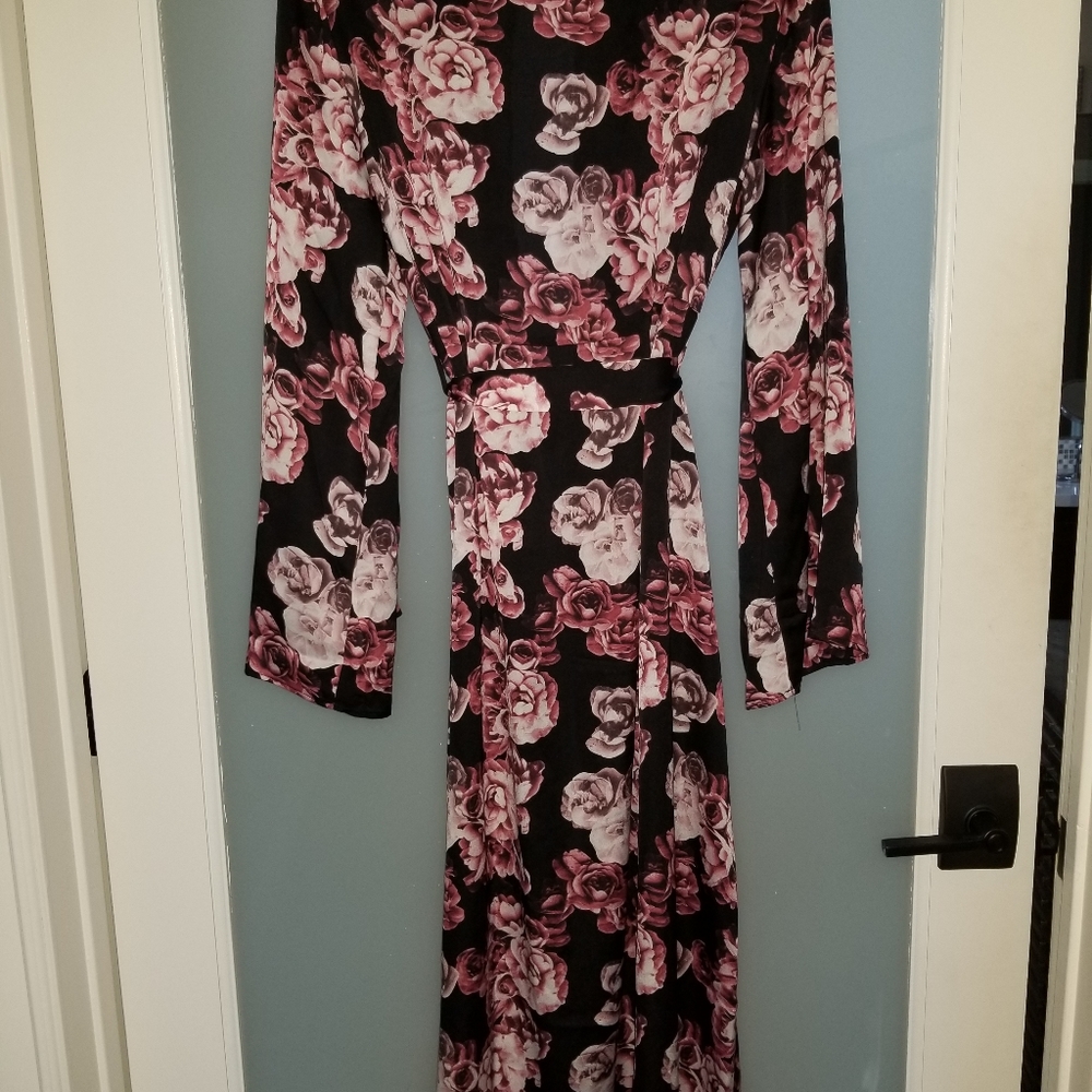 Guess Robe - Picture 2 of 4